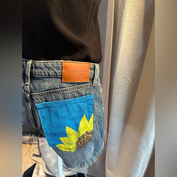 DIY Jean Short - Picture 6 of 7